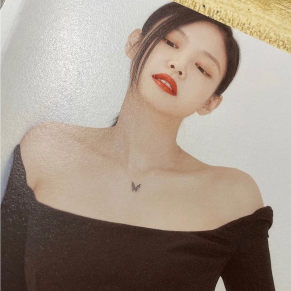 BLACKPINK *THE ALBUM*| 3D Photobook - Picture 6 of 6